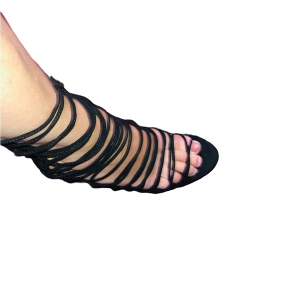 Liliana size 10 black sexy strappy beautiful ankle wrap heels NIB - Picture 9 of 16